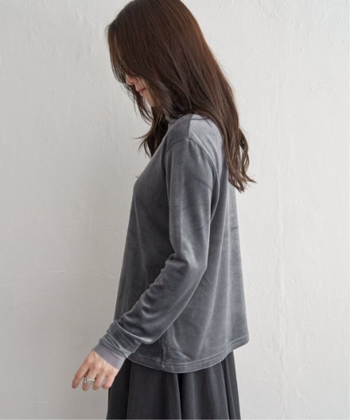 LBC（エルビーシー）の「ベロアタートルシアー切り替えプルオーバー（Tシャツ/カットソー・レディース・ホワイト/グレー/ブルー/ブラック・M）」の16枚目の写真