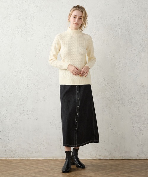 LE SOUK HOLIDAY(ルスークホリデー)の「★春カラー★ケーブルニットハイネックプルオーバー(ニット/セーター・レディース・ライトグレー/サックスブルー/ブラック/オフホワイト・M/L)」の6枚目の写真