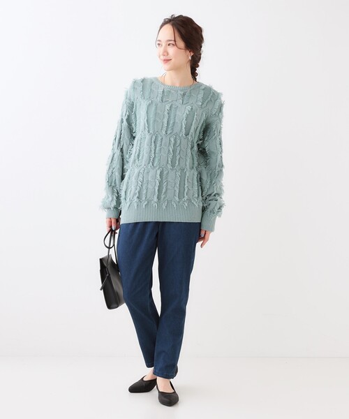 SHOO・LA・RUE（シューラルー）の「【S-LL】一枚で主役級。フリンジが目を惹くゆるニット（ニット/セーター・レディース・グリーン系/オフホワイト/チャコールグレー・01/02/03/04）」の22枚目の写真