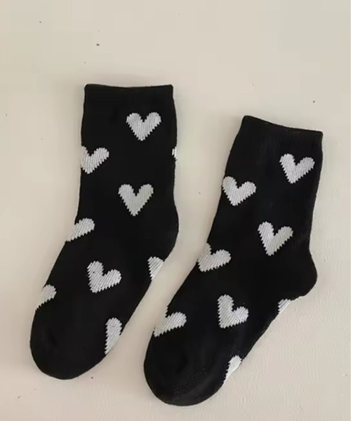 Bambin（ボンバン）の「【 Bambin / ボンバン 】 ハート柄 ソックス（ソックス/靴下・キッズ・ホワイト×ブラック/ブラック系その他/ホワイト系その他/ブラック×ホワイト・M/L/XL）」の4枚目の写真