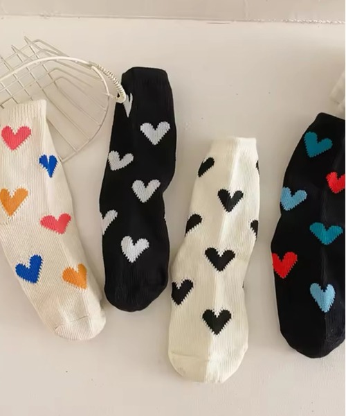 Bambin（ボンバン）の「【 Bambin / ボンバン 】 ハート柄 ソックス（ソックス/靴下・キッズ・ホワイト×ブラック/ブラック系その他/ホワイト系その他/ブラック×ホワイト・M/L/XL）」の10枚目の写真