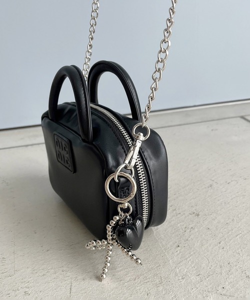 one after another NICE CLAUP（ワンアフターアナザーナイスクラップ）の「ハート×ボールチェーンリボンチャーム（チャーム・レディース・ブラック・FREE）」の3枚目の写真