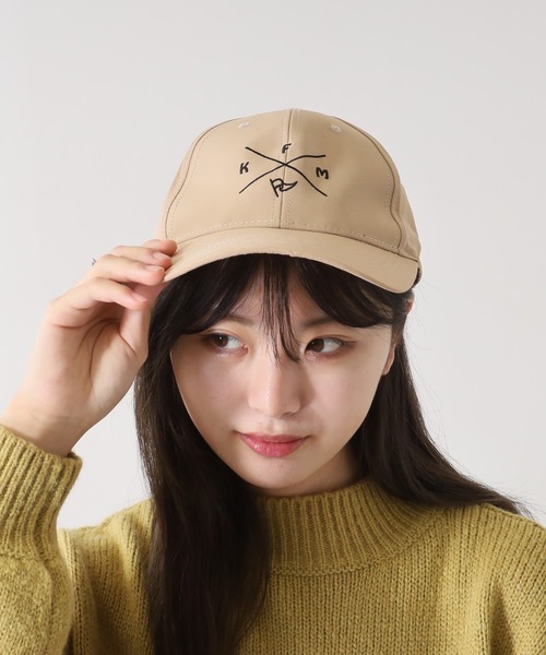 KRIFF MAYER(クリフメイヤー)の「KRIFF MAYER はっ水 刺繍 ローキャップ CAP 男女兼用(キャップ・メンズ・ブラック/ベージュ/グレー/グリーン・FREE)」の17枚目の写真