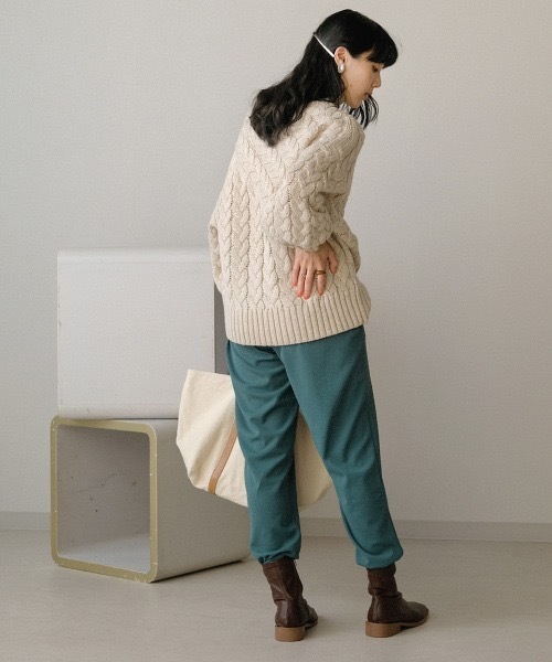 Bab(バブ)の「【WEB限定】美脚センターシームパンツ(スラックス・レディース・グリーン/ブルー/オレンジ・MEDIUM)」の13枚目の写真