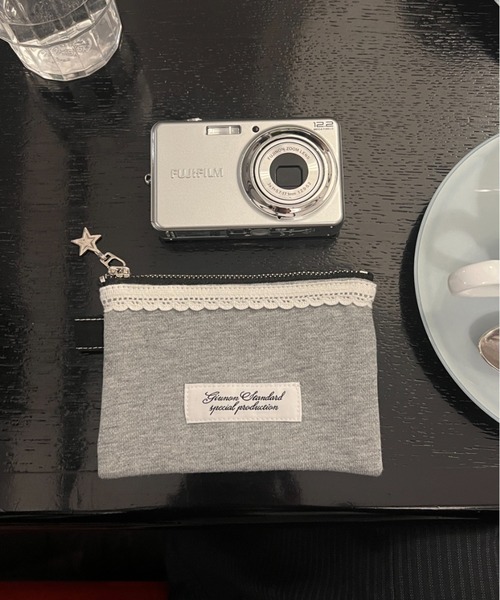 GIUNON（ジウノン）の「star zip mini pouch / スタージップミニポーチ（ポーチ・レディース・グレー/イエロー/レオパード/ブルー・FREE）」の6枚目の写真