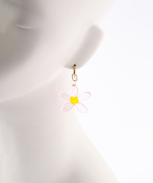 NINFA handmade（ニンファハンドメイド）の「(NINFA handmade)フラワーフープピアス（ピアス（両耳用）・レディース・グリーン/ピンク・ONE SIZE）」の7枚目の写真