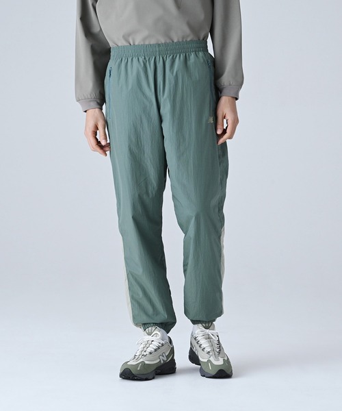NEW BALANCE(ニューバランス)の「MET24 Training Pants(スウェットパンツ・メンズ・ブラック/セージグリーン・MEDIUM/SMALL/X-LARGE/LARGE)」の1枚目の写真
