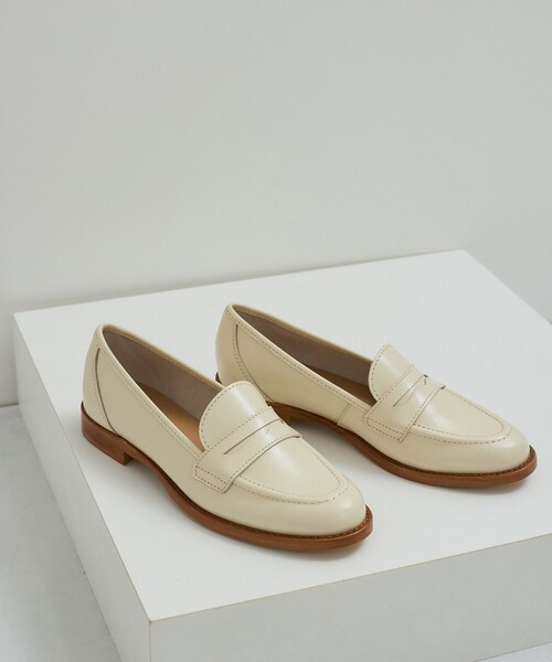 eness（エネス）の「【ENESS/エネス】コインローファー（ローファー・レディース・オフホワイト/ブラック・36/38/37）」の2枚目の写真