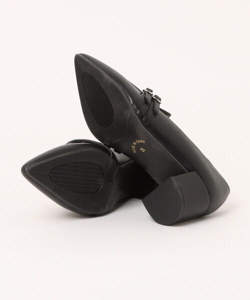 GLACIER lusso(グラシアルッソ)の「ベルト付ローファー(パンプス・レディース・グレイッシュベージュ/ブラック・LL/S/M/L)」の16枚目の写真