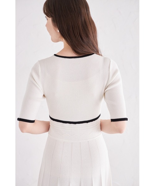 tocco closet(トッコ クローゼット)の「プチリボン付き配色ニットプリーツワンピース(ワンピース・レディース・ベージュ/オフホワイト/ブラック・M)」の9枚目の写真
