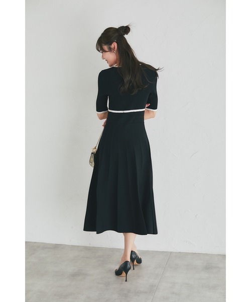tocco closet(トッコ クローゼット)の「プチリボン付き配色ニットプリーツワンピース(ワンピース・レディース・ベージュ/オフホワイト/ブラック・M)」の14枚目の写真