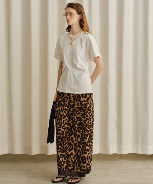 yae(ヤエ)の「Waist tuck T-shirt/ウエストタックTシャツ(Tシャツ/カットソー・レディース・ホワイト/ブラック・FREE)」の12枚目の写真