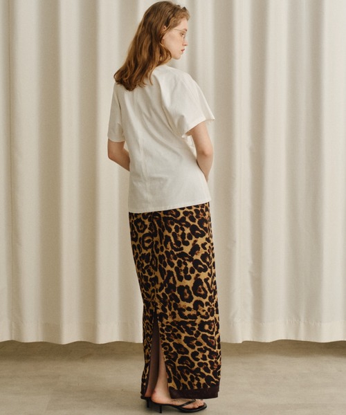 yae(ヤエ)の「Waist tuck T-shirt/ウエストタックTシャツ(Tシャツ/カットソー・レディース・ホワイト/ブラック・FREE)」の13枚目の写真