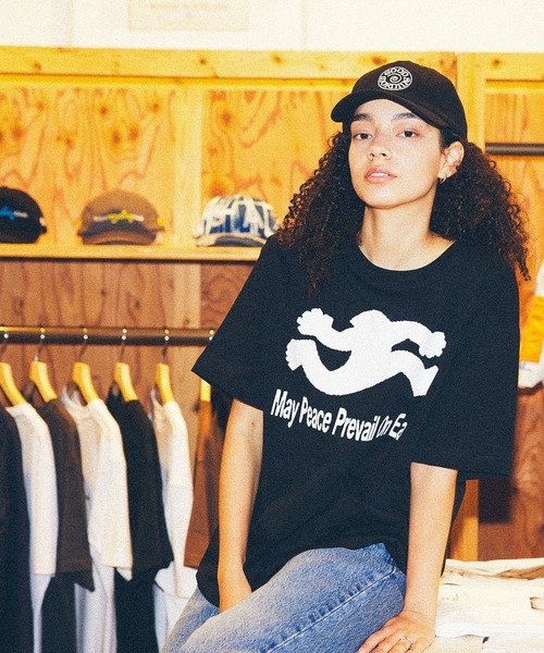 GOOD MORNING TAPES（グッドモーニングテープ）の「【Good Morning Tapes/グッドモーニングテープス】 MAY PEACE PREVAIL ON EARTH SS TEE（Tシャツ/カットソー・メンズ・ブラック・L/M）」の10枚目の写真