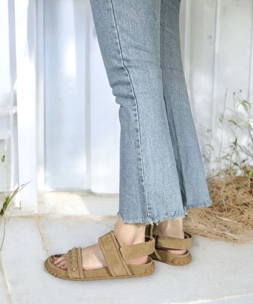 ASH（アッシュ）の「ASH/アッシュ【TIXTY】スタッズスエードサンダル フラット スポサン 2.5cmヒール（サンダル・レディース・ブラウン/ピンク・35/36/37/38/39）」の3枚目の写真