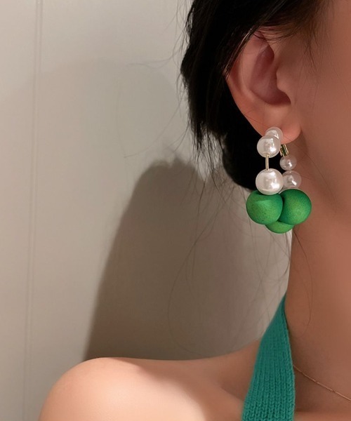 EAU DOUCE 4°C グリーン ピアス(両耳用) EAU DOUCE 4°C グリーン ピアス(両耳用)