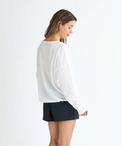 ROXY(ロキシー)の「STORY OF MY LIFE /ロキシードローコード付き長袖プルオーバーラッシュガード(水着)(ラッシュガード・レディース・ホワイト/ブラック/ベージュ/グリーン/ブラック系その他・SMALL/MEDIUM/LARGE)」の9枚目の写真