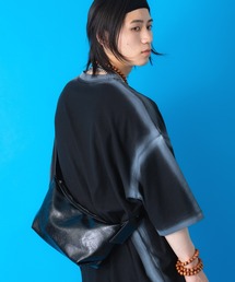 an meets zakka 合成皮革クロワッサンショルダーバッグ