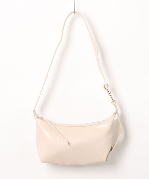 an meets zakka（アンミツザッカ）の「an meets zakka 合成皮革クロワッサンショルダーバッグ（ショルダーバッグ・レディース・ブラウン/ブラック/アイボリー・ONESIZE）」の16枚目の写真