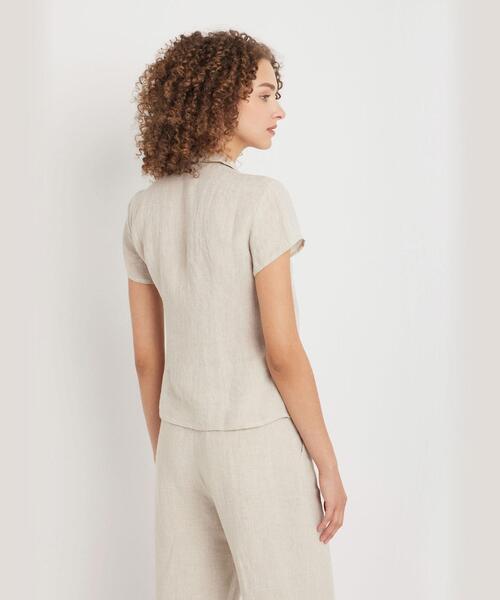 agnes b.（アニエスベー）の「リネン 丸襟 半袖 ブラウス ”Adele”（シャツ/ブラウス・レディース・ベージュ・38/36）」の3枚目の写真