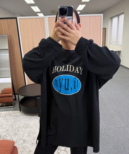hyu,il(ヒュイル)の「Lightweight Logo Long Sleeve T-shirt(Tシャツ/カットソー・レディース・ブラック/ホワイト/ホワイト系その他・FREE)」の10枚目の写真