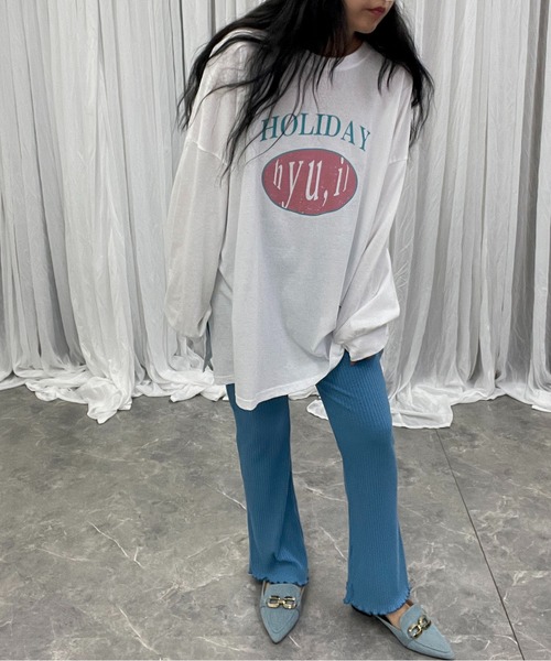hyu,il(ヒュイル)の「Lightweight Logo Long Sleeve T-shirt(Tシャツ/カットソー・レディース・ブラック/ホワイト/ホワイト系その他・FREE)」の16枚目の写真