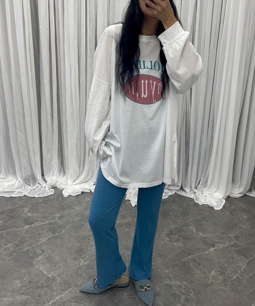 hyu,il(ヒュイル)の「Lightweight Logo Long Sleeve T-shirt(Tシャツ/カットソー・レディース・ブラック/ホワイト/ホワイト系その他・FREE)」の18枚目の写真