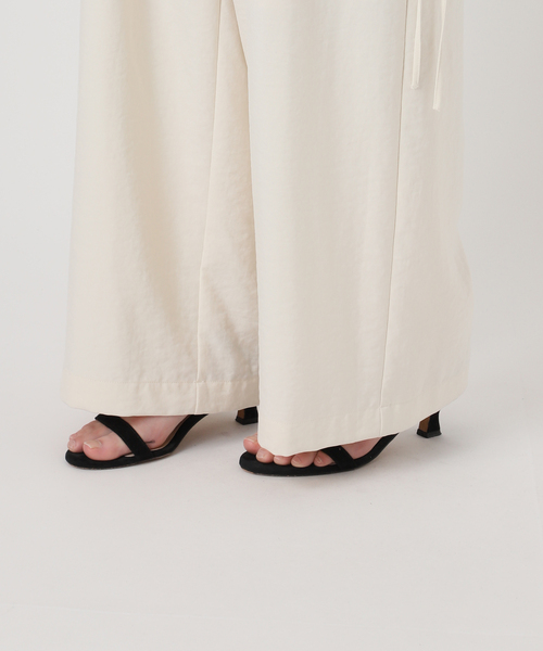 ドロストギャザーオールインワン（つなぎ/オールインワン）｜SLOBE