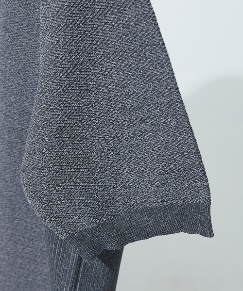 DESIGNWORKS（デザインワークス）の「【セットアップ対応】ヘリンボーン サマーニット Tシャツ（ニット/セーター・メンズ・ライトグレー/グレイッシュベージュ/チャコールグレー・48/50/46）」の10枚目の写真