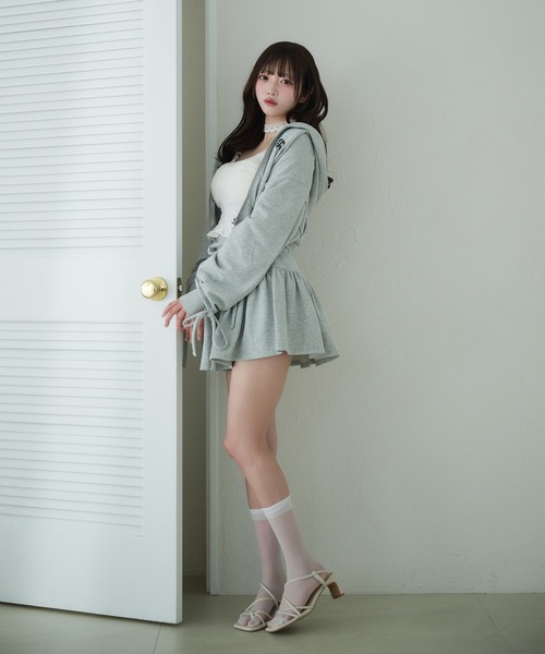 fupel(フぺル)の「Lined ribbon ruffle skirt /裏毛リボンフリルミニスカート(setup対応可)(スカート・レディース・ブラック/グレー・FREE)」の8枚目の写真