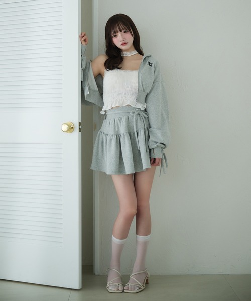 fupel(フぺル)の「Lined ribbon ruffle skirt /裏毛リボンフリルミニスカート(setup対応可)(スカート・レディース・ブラック/グレー・FREE)」の6枚目の写真