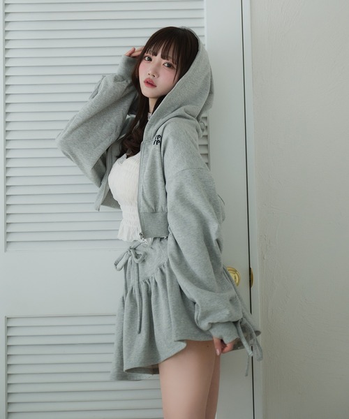 fupel(フぺル)の「Lined ribbon ruffle skirt /裏毛リボンフリルミニスカート(setup対応可)(スカート・レディース・ブラック/グレー・FREE)」の21枚目の写真