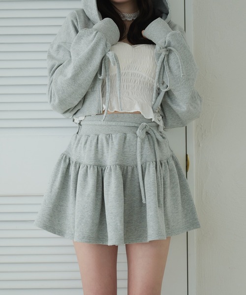 fupel(フぺル)の「Lined ribbon ruffle skirt /裏毛リボンフリルミニスカート(setup対応可)(スカート・レディース・ブラック/グレー・FREE)」の19枚目の写真
