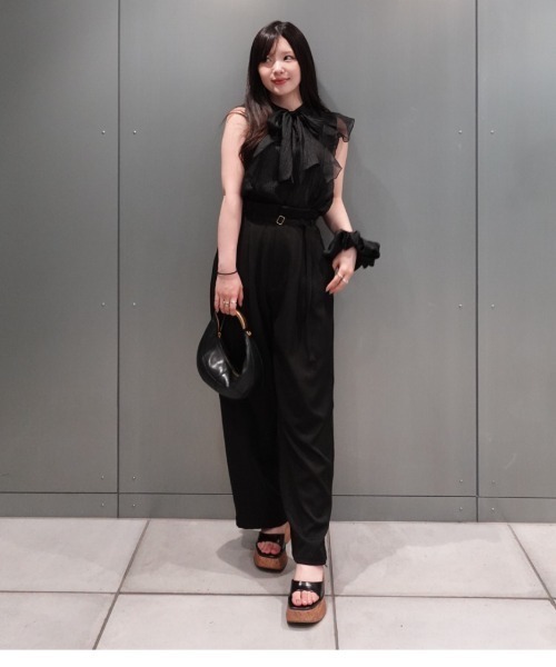 SENEE（セニー）の「belt set slacks（ベルトセットスラックス）（スラックス・レディース・ベージュ/ブラック・MEDIUM/SMALL）」の5枚目の写真