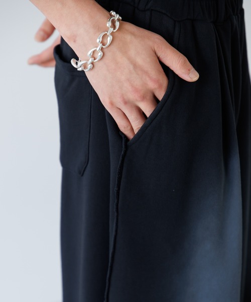 SINSS(シンス)の「Two tuck sweat shorts / 2タックスウェットショーツ(スウェットパンツ・メンズ・ブラウン系その他/ブラック/ライトグレー/ブラック系その他・MEDIUM/SMALL/LARGE)」の13枚目の写真