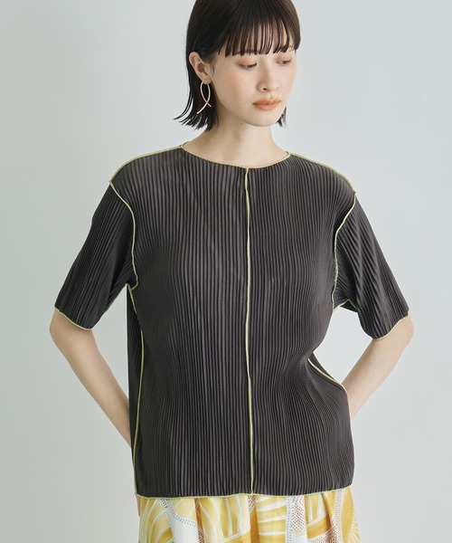 Settimissimo（セッティミッシモ）の「プリーツ 配色 メロー ハーフ スリーブ プルオーバー（Tシャツ/カットソー・レディース・ブラック/グレー/ベージュ・FREE）」の2枚目の写真