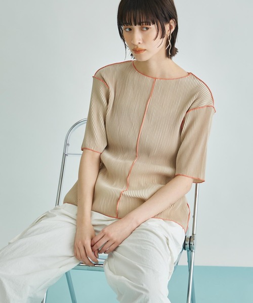 Settimissimo（セッティミッシモ）の「プリーツ 配色 メロー ハーフ スリーブ プルオーバー（Tシャツ/カットソー・レディース・ブラック/グレー/ベージュ・FREE）」の14枚目の写真