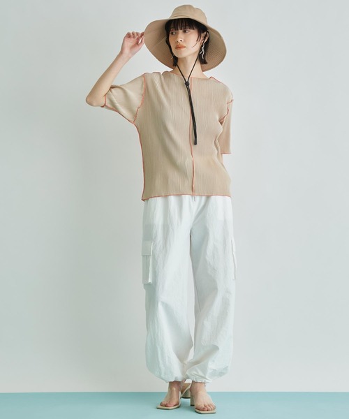 Settimissimo（セッティミッシモ）の「プリーツ 配色 メロー ハーフ スリーブ プルオーバー（Tシャツ/カットソー・レディース・ブラック/グレー/ベージュ・FREE）」の7枚目の写真