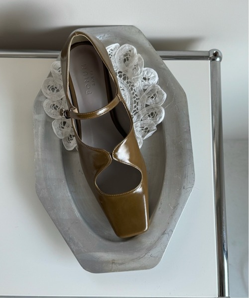 square toe maryjane pumps / スクエアトゥ メリージェーン パンプス