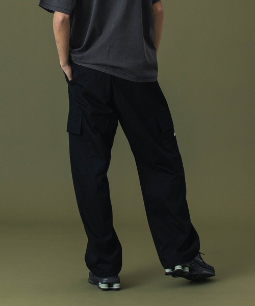 XLARGE（エクストララージ）の「RESORT CARGO PANTS（カーゴパンツ・メンズ・ネイビー/ブラウン/ブラック・S/M/L/XL）」の5枚目の写真