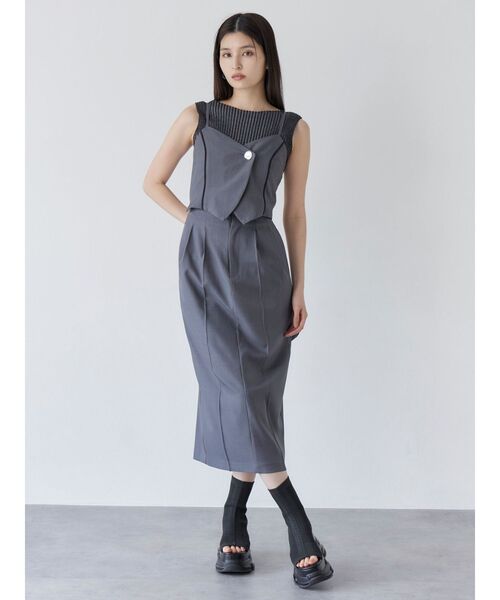MURUA(ムルーア)の「セパレートライクジャンパースカート(ワンピース・レディース・ブラック/グレー・1/2)」の3枚目の写真
