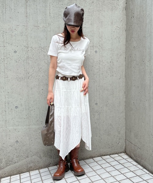 FOREVER 21（フォーエバー トゥエンティーワン）の「【2025SS】スタッズロゴＴシャツ（Tシャツ/カットソー・レディース・ホワイト/ブルー/ブラック・FREE）」の6枚目の写真