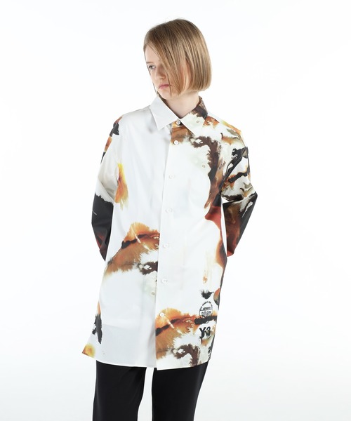Y-3(ワイスリー)の「Y-3 AOP SHIRT(シャツ/ブラウス・メンズ・ホワイト系その他・SMALL/MEDIUM/X-SMALL/LARGE/X-LARGE/XX-SMALL/XX-LARGE)」の2枚目の写真