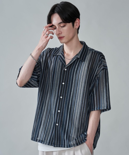 BROWNY（ブラウニー）の「BROWNY/ストライプメッシュBIGシャツ（シャツ/ブラウス・メンズ・チャコール/オフホワイト/グレー・MEDIUM/LARGE）」の3枚目の写真