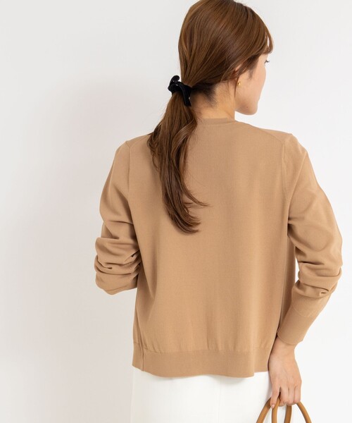 NOLLEY’S Sophi（ノーリーズソフィ）の「《アンサンブル対応/手洗い可能》マルチファンクションクルーネックカーディガン（カーディガン/ボレロ・レディース・キャメル/ホワイト系その他2/レッド/ダークブラウン・38/36）」の10枚目の写真