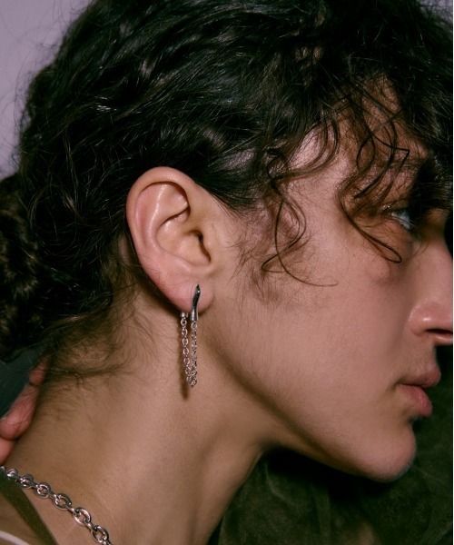 LAPUIS（ラピュイ）の「LAPUIS(ラピュイ) Nuance Chain pierced earrings（ピアス（両耳用）・レディース・マルチ/シルバー・FREE）」の9枚目の写真