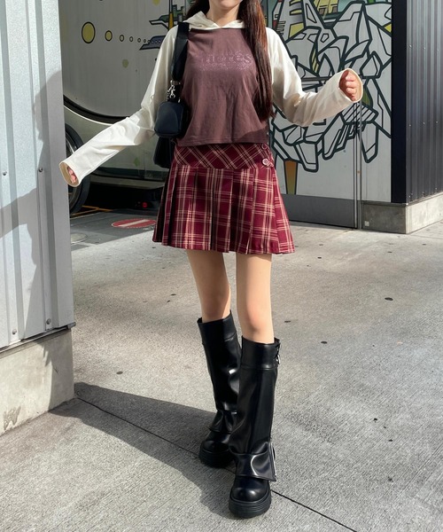 repipi armario(レピピ アルマリオ)の「スプレーラメロゴパーカー(パーカー・キッズ・ホワイト/スミクロ/ブラウン・MEDIUM/SMALL/LARGE)」の4枚目の写真