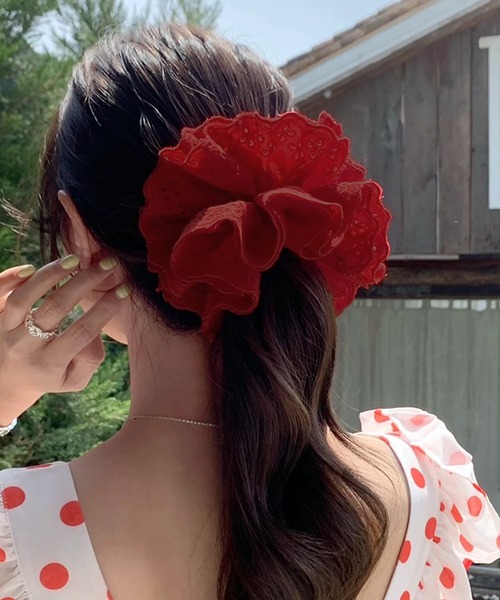 WESTSEA(ウエストシー)の「スカラップレース シュシュ 大きめ(シュシュ・レディース・ブルー/イエロー/ピンク/レッド/ホワイト/ライトブルー・FREE)」の6枚目の写真