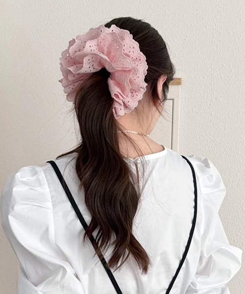 WESTSEA(ウエストシー)の「スカラップレース シュシュ 大きめ(シュシュ・レディース・ブルー/イエロー/ピンク/レッド/ホワイト/ライトブルー・FREE)」の5枚目の写真