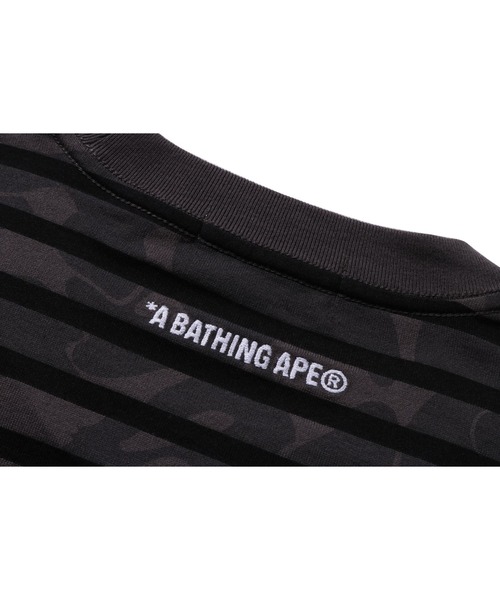 A BATHING APE(アベイシングエイプ)の「SOLID CAMO ONE POINT RELAXED FIT STRIPE LS TEE(Tシャツ/カットソー・メンズ・ブラック/アイボリー・XX-LARGE/LARGE/SMALL/X-LARGE/MEDIUM)」の8枚目の写真